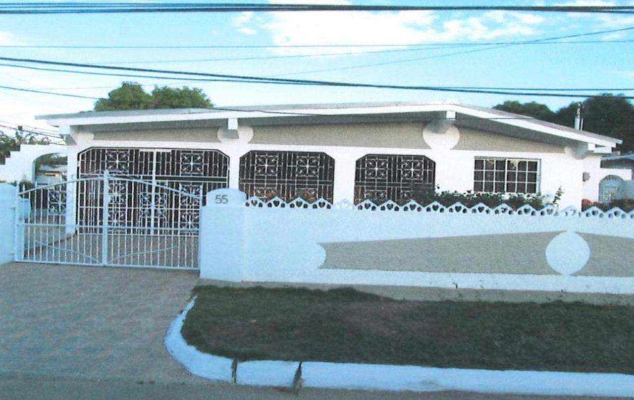 Portmore Exterior photo